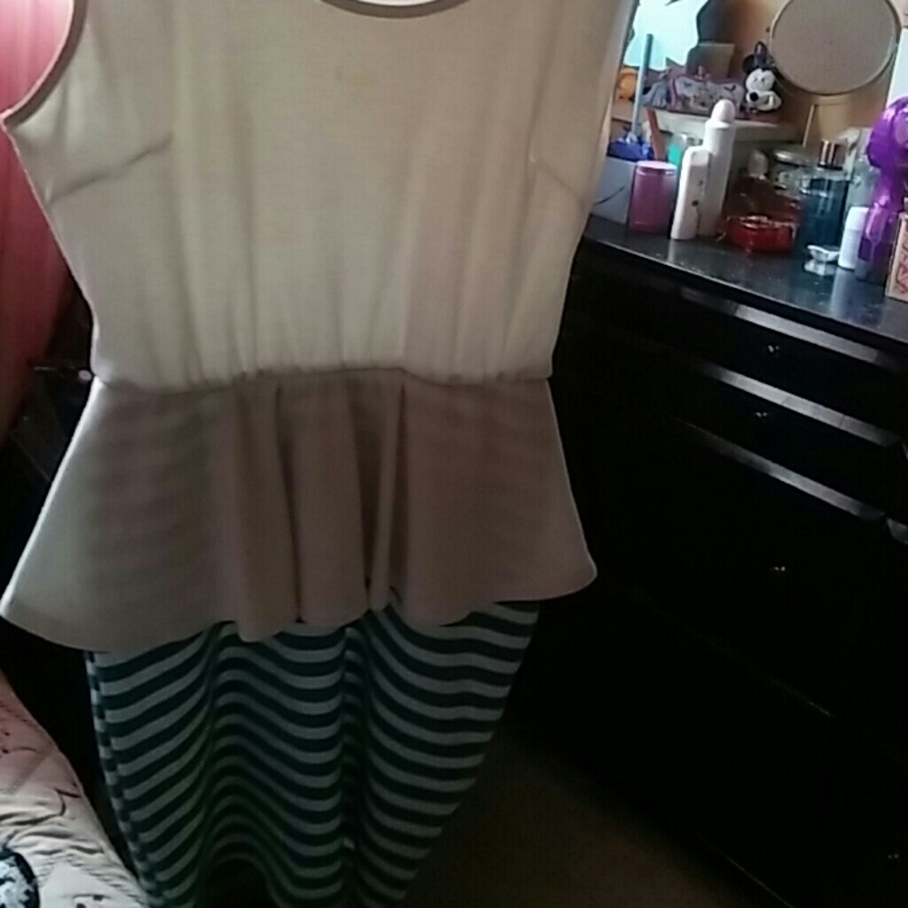Maya plus Dress